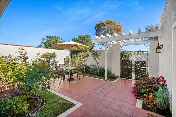 Laguna Woods, CA 92637,5050 Avenida Del Sol