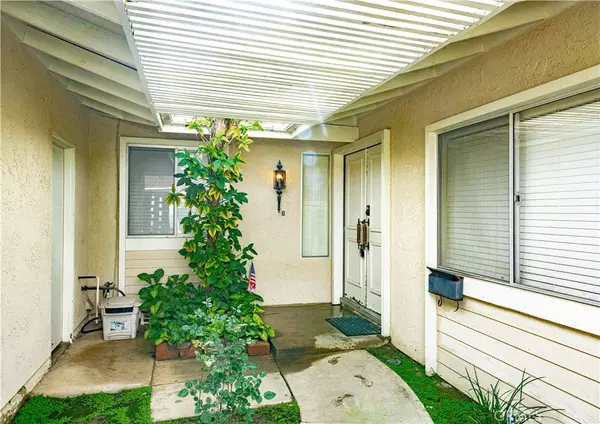 Huntington Beach, CA 92646,8812 Elgin