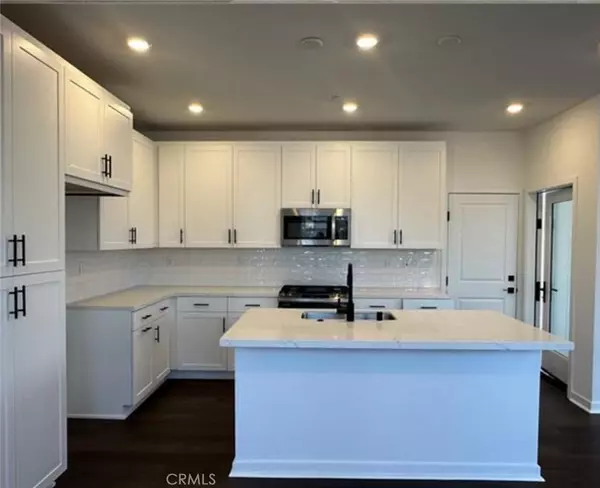 Corona, CA 92883,4088 shada