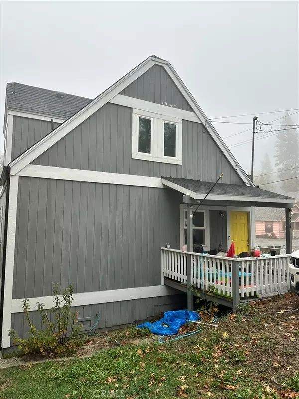 Crestline, CA 92325,324 Forest CIR