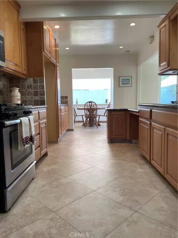 Fallbrook, CA 92028,217 Potter