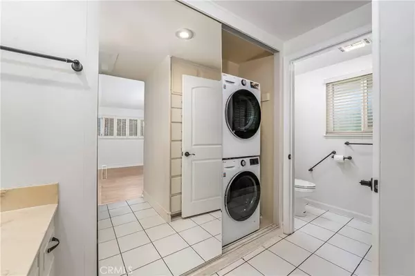 Laguna Woods, CA 92637,896 Ronda Sevilla #N