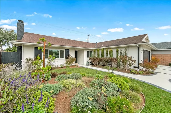 Huntington Beach, CA 92647,6311 Fallingwater DR