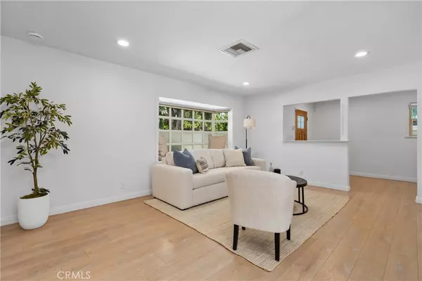 Tarzana, CA 91356,5732 Wilbur AVE