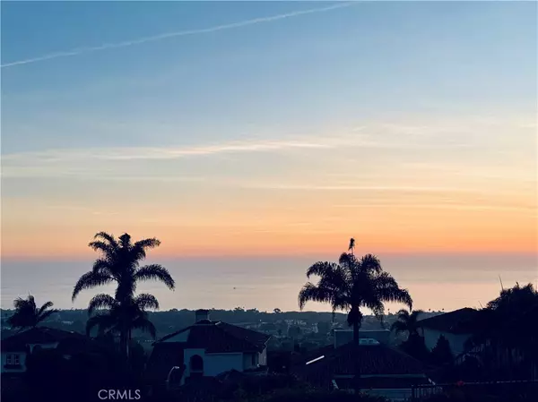 San Clemente, CA 92672,527 Avenida Buenos Aires