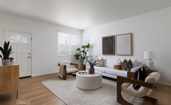 Irvine, CA 92620,257 Huntington