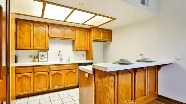 Fountain Valley, CA 92708,17200 Newhope #23