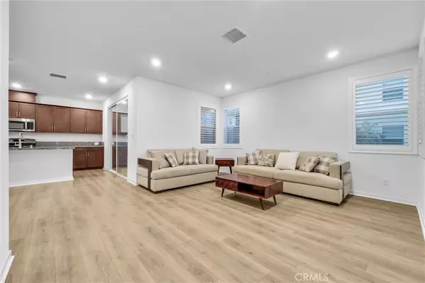 Corona, CA 92883,24283 Juni CT