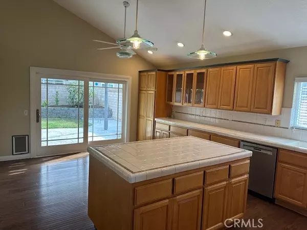 Anaheim, CA 92807,6010 E Camino Manzano