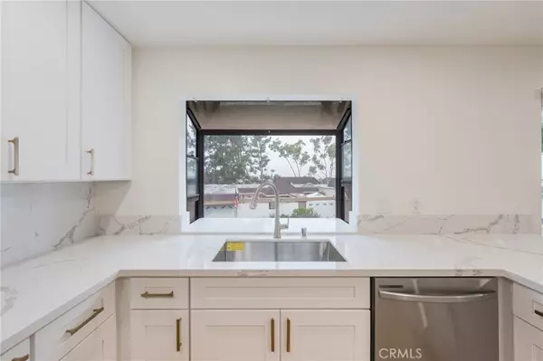 Laguna Hills, CA 92653,22246 Caminito Mescalero