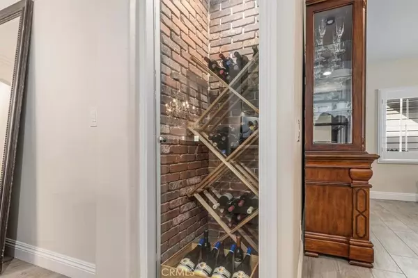 Huntington Beach, CA 92649,5342 Kenilworth