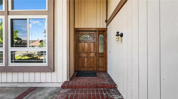 Irvine, CA 92606,14272 Saarinen CT