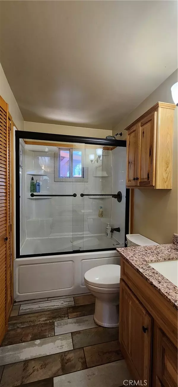 Big Bear City, CA 92314,822 W Country Club