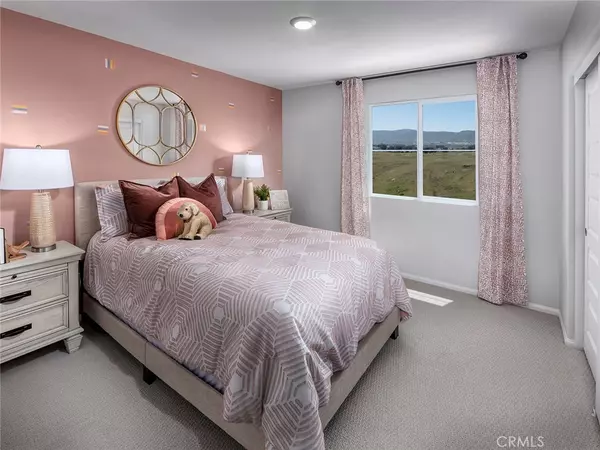 Redlands, CA 92374,2083 Meyer LN