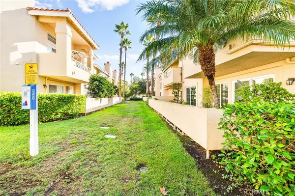 Laguna Niguel, CA 92677,25203 Via Azul