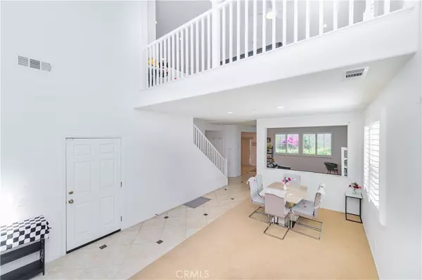 Fontana, CA 92336,15752 Mimosa CT