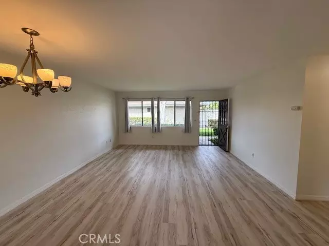 Westminster, CA 92683,8070 Worthy