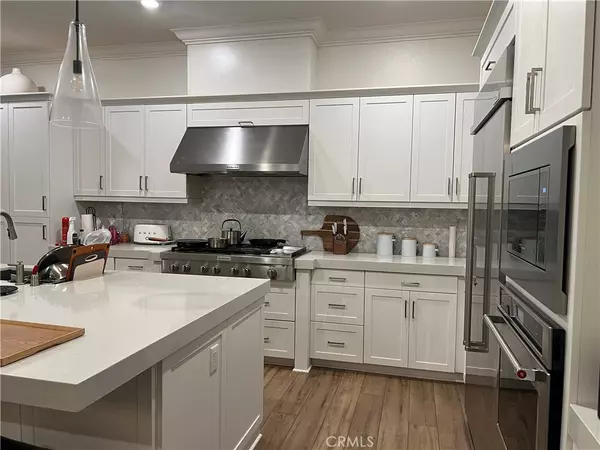 Irvine, CA 92620,112 Catspaw