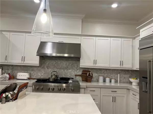 Irvine, CA 92620,112 Catspaw