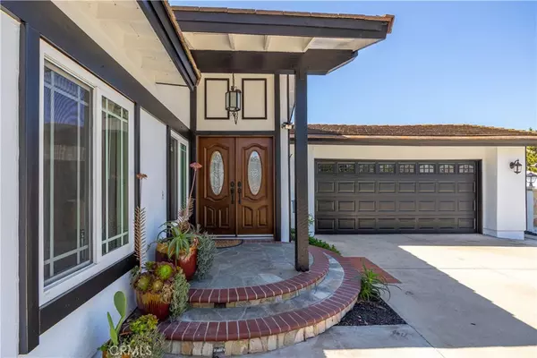 Laguna Hills, CA 92653,24956 Wells Fargo DR