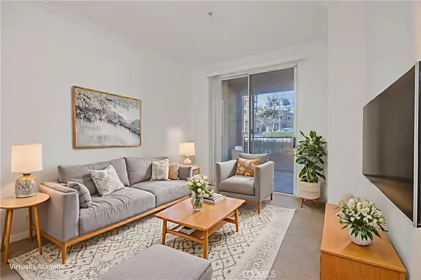 Irvine, CA 92612,2114 Watermarke