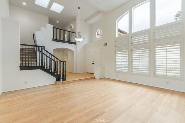 Tustin, CA 92782,11930 N Riviera