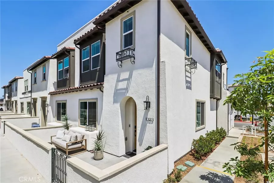 1329 Cantada CT, El Cajon, CA 92019