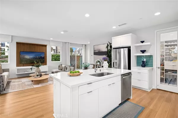 Irvine, CA 92618,138 Biome