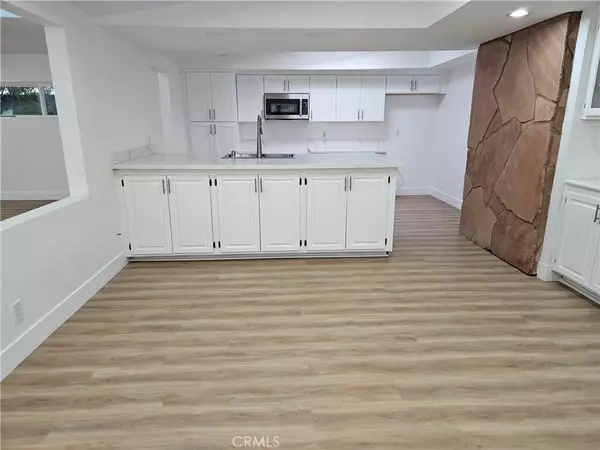 Costa Mesa, CA 92626,292 Villanova