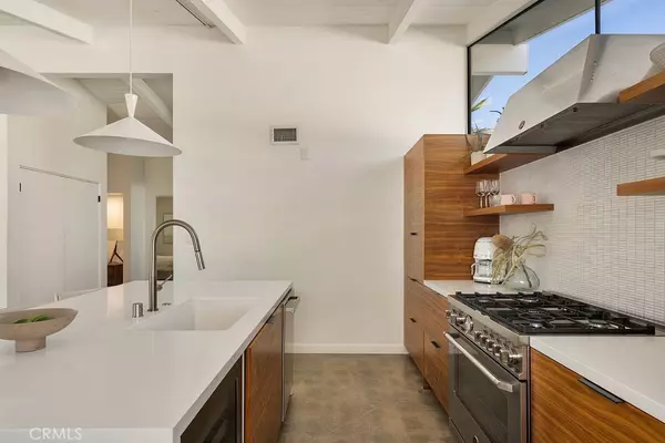 Palm Springs, CA 92264,965 E Twin Palms