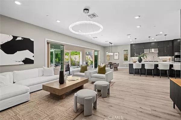 Irvine, CA 92618,113 Pixel