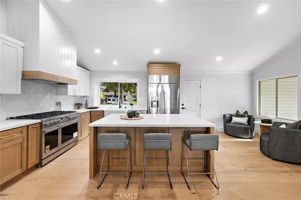 Irvine, CA 92603,16 Morning Glory