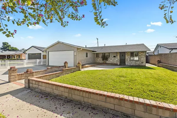 995 Post RD, Costa Mesa, CA 92626