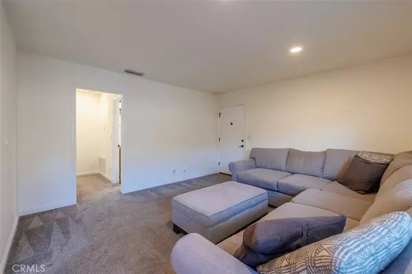 La Verne, CA 91750,3800 Burton PL