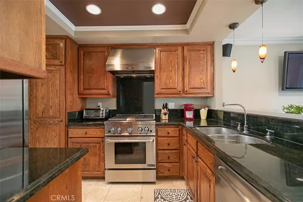 Huntington Beach, CA 92646,18787 Heavenwood CIR