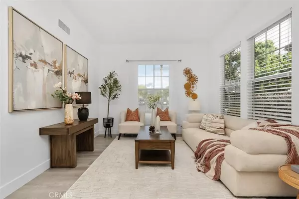 Irvine, CA 92602,31 Dinuba