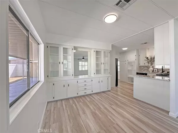 Palm Springs, CA 92264,199 Juniper