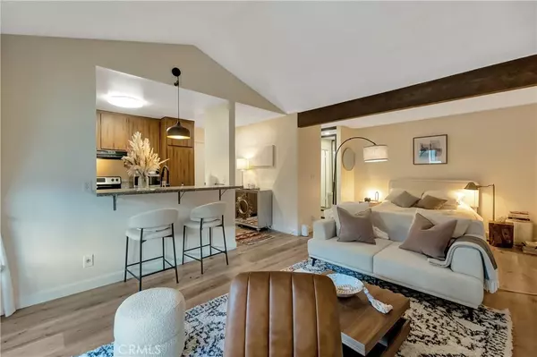 Irvine, CA 92620,174 Streamwood