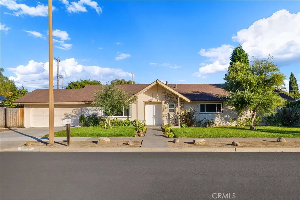 Santa Ana, CA 92705,13402 Winthrope ST