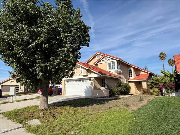 Fontana, CA 92336,14932 Dandelion CT