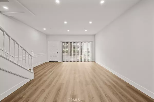 Fountain Valley, CA 92708,17200 NEWHOPE #31