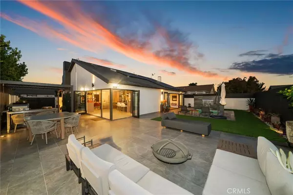 985 Begonia AVE, Costa Mesa, CA 92626