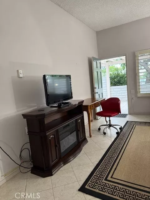 Laguna Woods, CA 92637,2220 E Via Mariposa #B