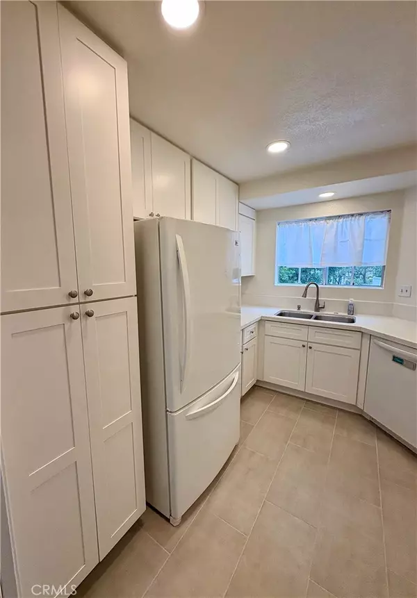 Laguna Hills, CA 92653,24324 Val Verde CT #224