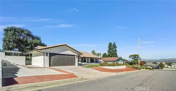 Orange, CA 92865,3032 N Oceanview