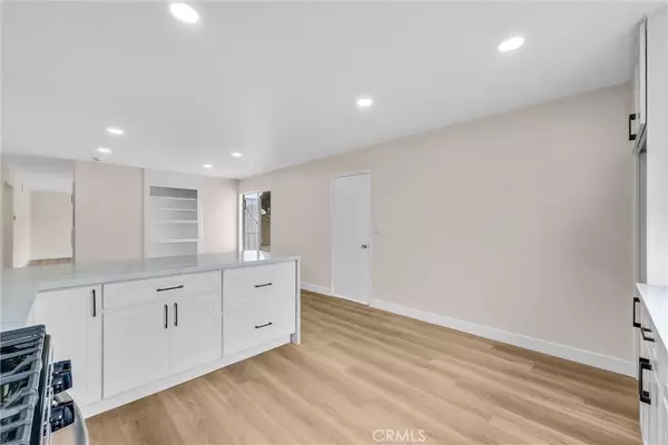 Santa Ana, CA 92703,621 Rosita