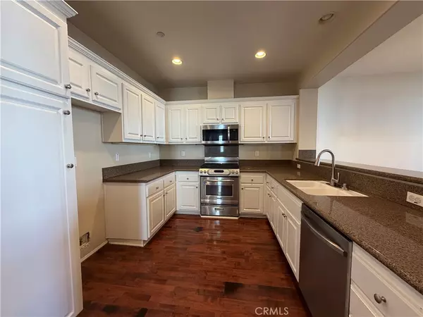 Ladera Ranch, CA 92694,122 Strawflower