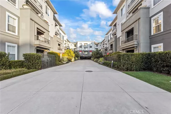 1801 E Katella #2063, Anaheim, CA 92805