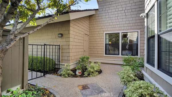 Irvine, CA 92604,57 Pinewood