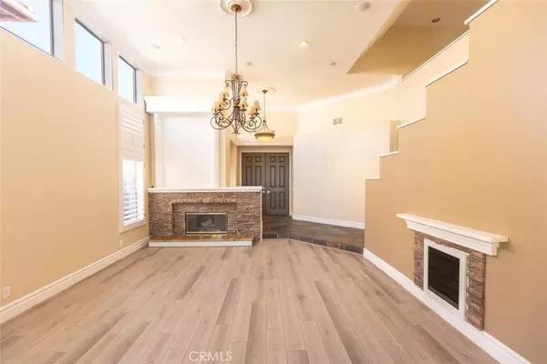 Tustin, CA 92782,2605 Augusta